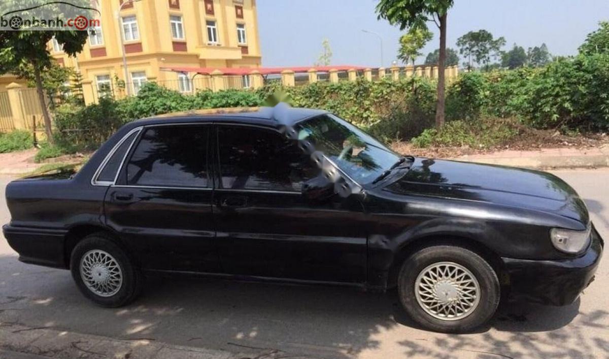 Mitsubishi Galant 1.6 1993 - Bán Mitsubishi Galant 1.6 năm sản xuất 1993, màu đen, nhập khẩu, giá tốt