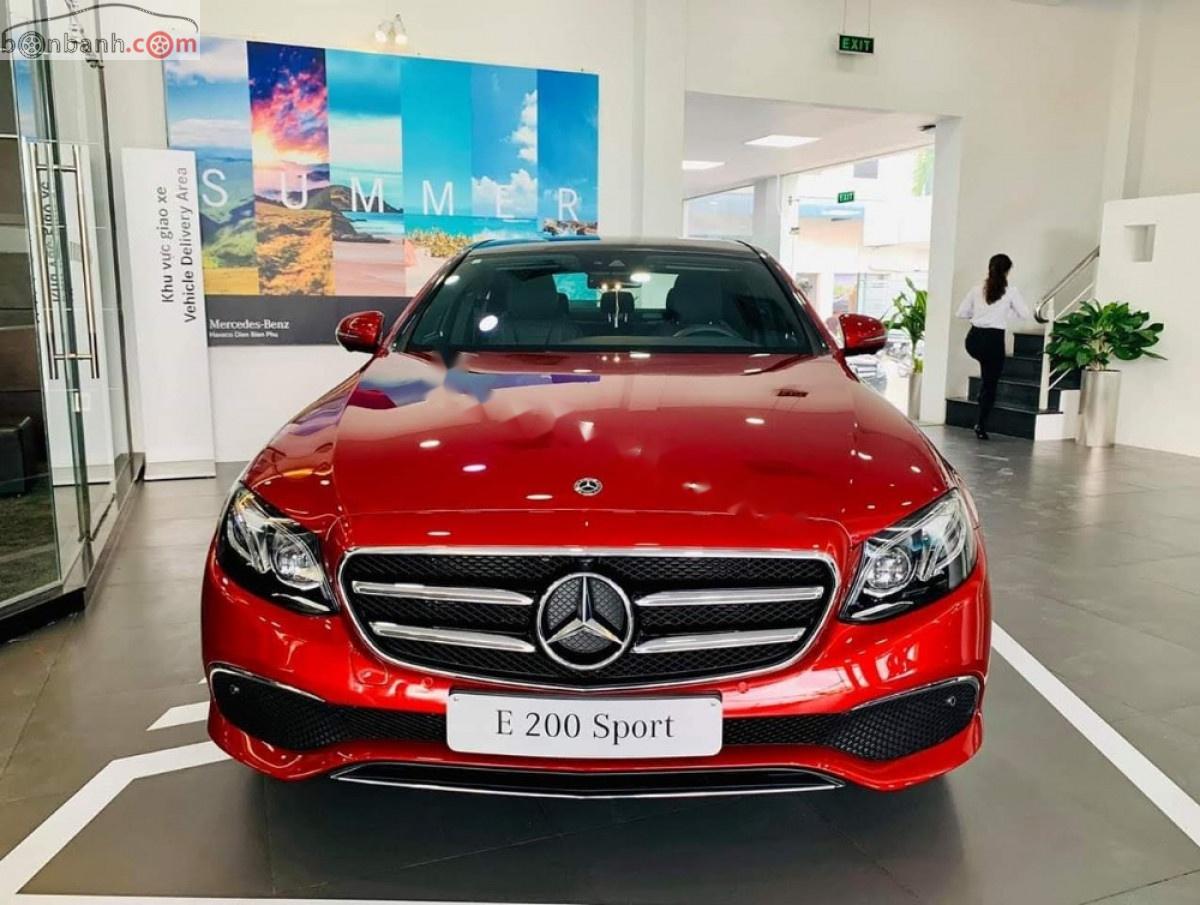 Mercedes-Benz E class 2019 - Bán Mercedes E200 Sport đời 2019, màu đỏ