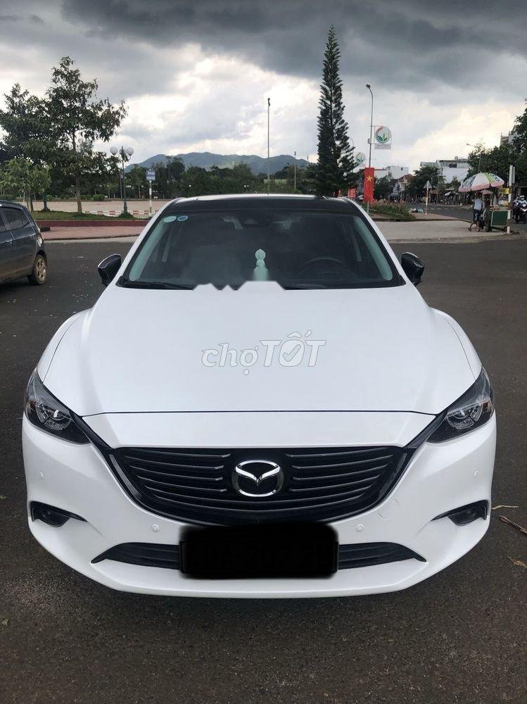 Mazda 6 AT 2018 - Cần bán gấp Mazda 6 AT sản xuất 2018, màu trắng 