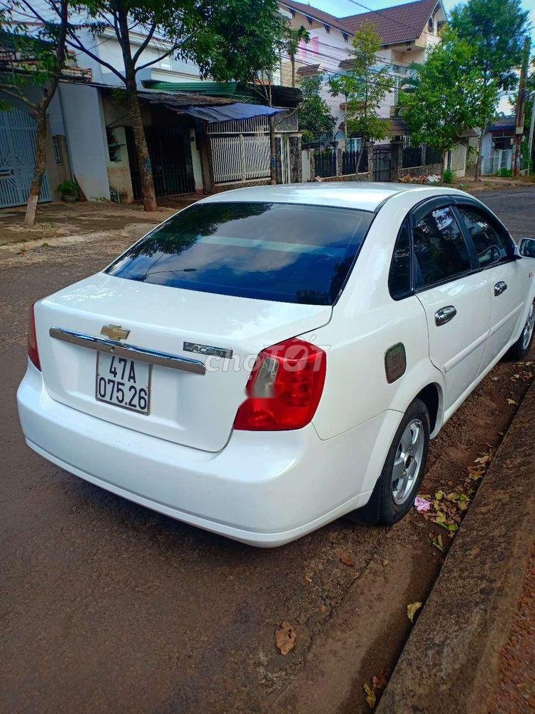 Daewoo Lacetti MT 2009 - Bán xe Daewoo Lacetti MT đời 2009, màu trắng 