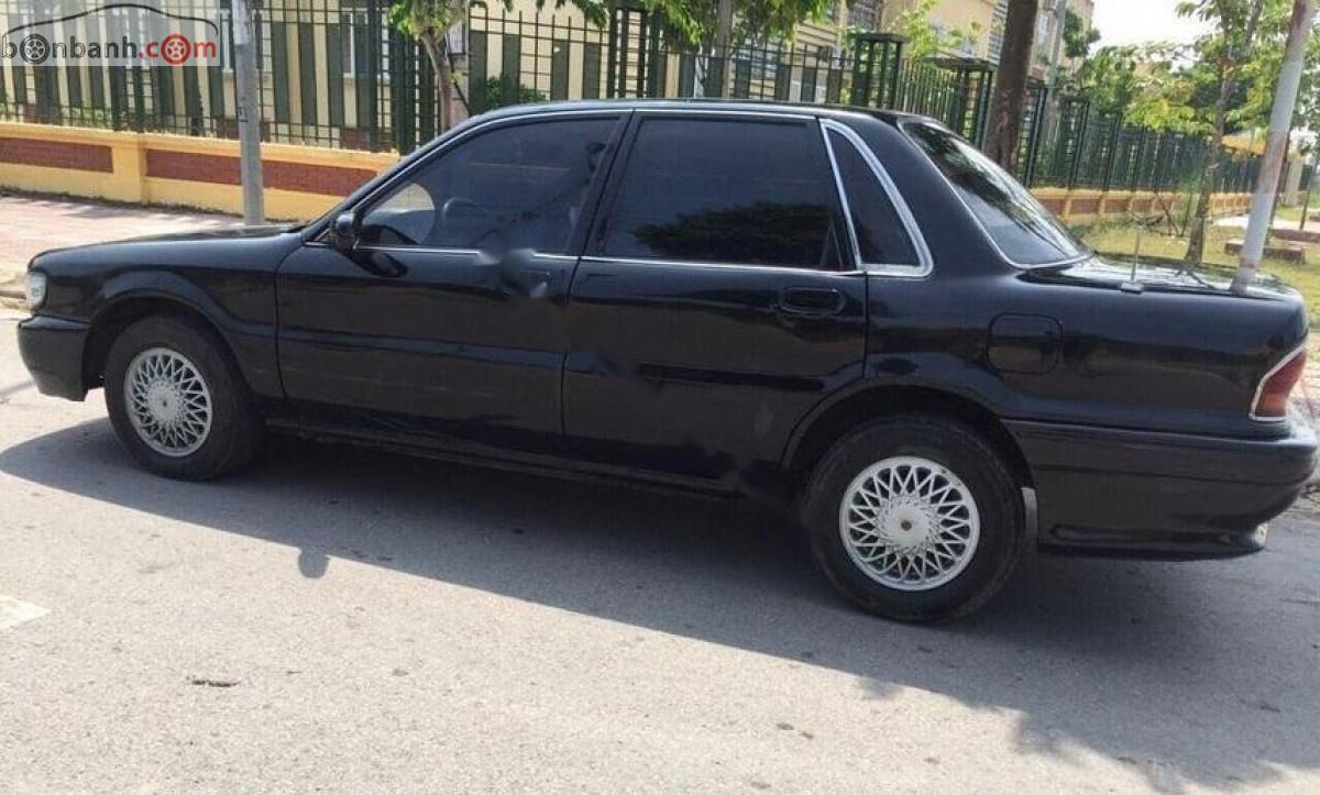 Mitsubishi Galant 1.6 1993 - Bán Mitsubishi Galant 1.6 năm sản xuất 1993, màu đen, nhập khẩu, giá tốt