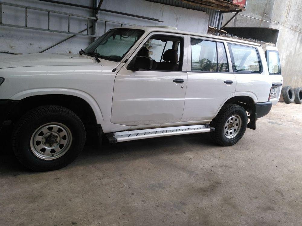 Nissan Patrol 2000 - Bán xe Nissan Patrol năm 2000, màu trắng, nhập khẩu nguyên chiếc, 320 triệu