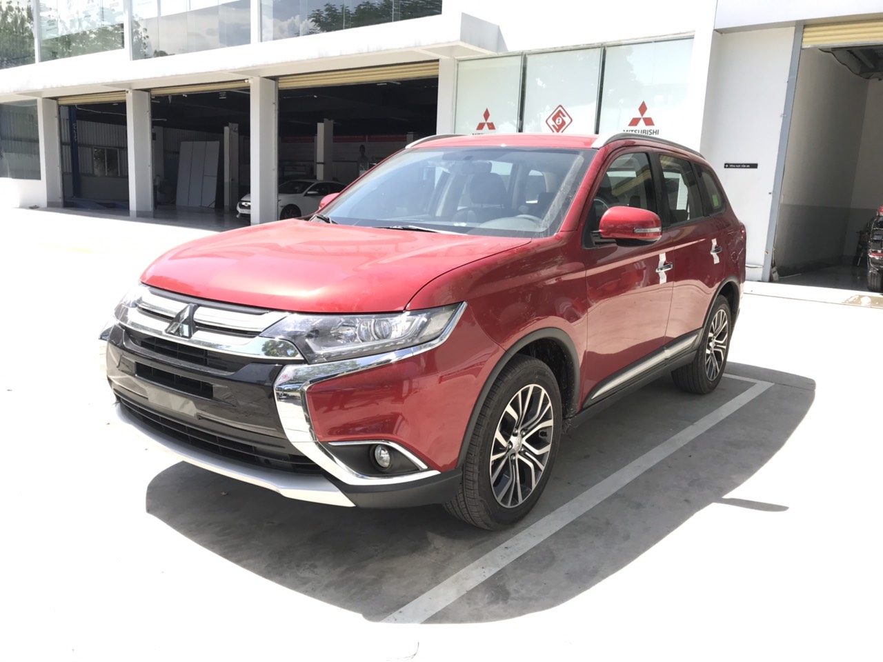 Mitsubishi Outlander 2019 - Bán Mitsubishi Outlander đời 2019, màu đỏ