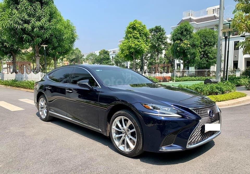 Lexus LS 2017 - Bán ô tô Lexus LS năm sản xuất 2017, màu xanh lam, xe nhập