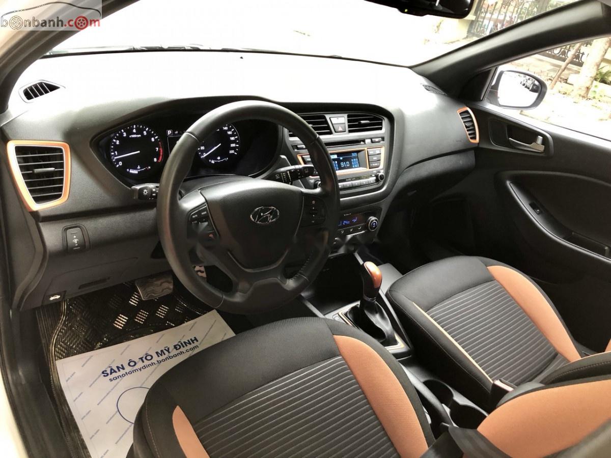 Hyundai i20 Active  1.4 AT 2015 - Bán Hyundai i20 Active 1.4 AT đời 2015, màu trắng, nhập khẩu  