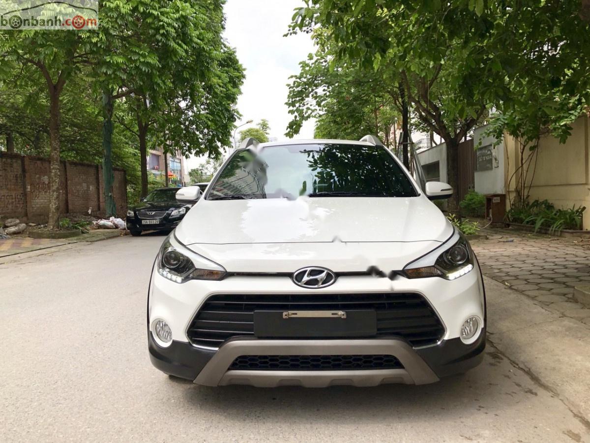 Hyundai i20 Active  1.4 AT 2015 - Bán Hyundai i20 Active 1.4 AT đời 2015, màu trắng, nhập khẩu  