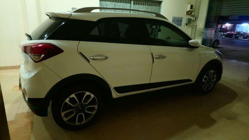 Hyundai i20 Active   2015 - Bán Hyundai i20 Active AT sản xuất năm 2015, nhập khẩu