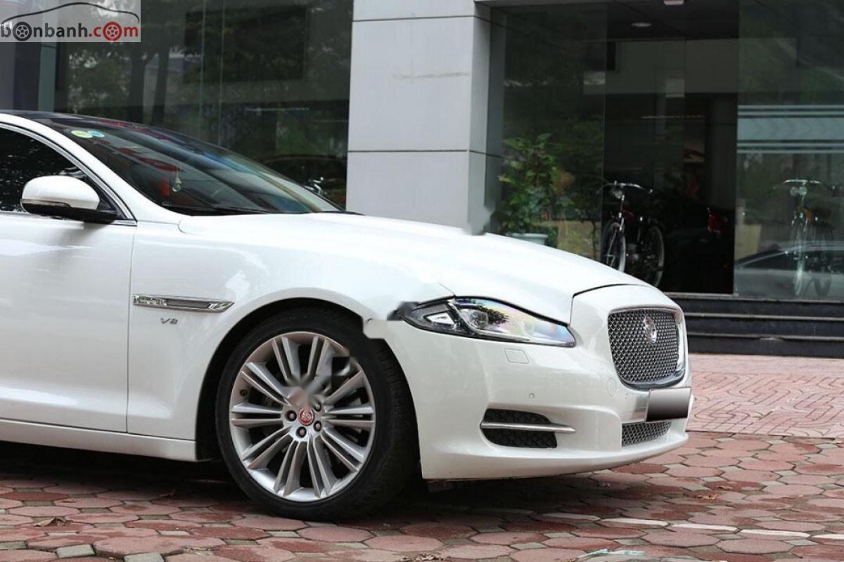 Jaguar XJ 2011 - Bán Jaguar XJ năm sản xuất 2011, màu trắng, nhập khẩu