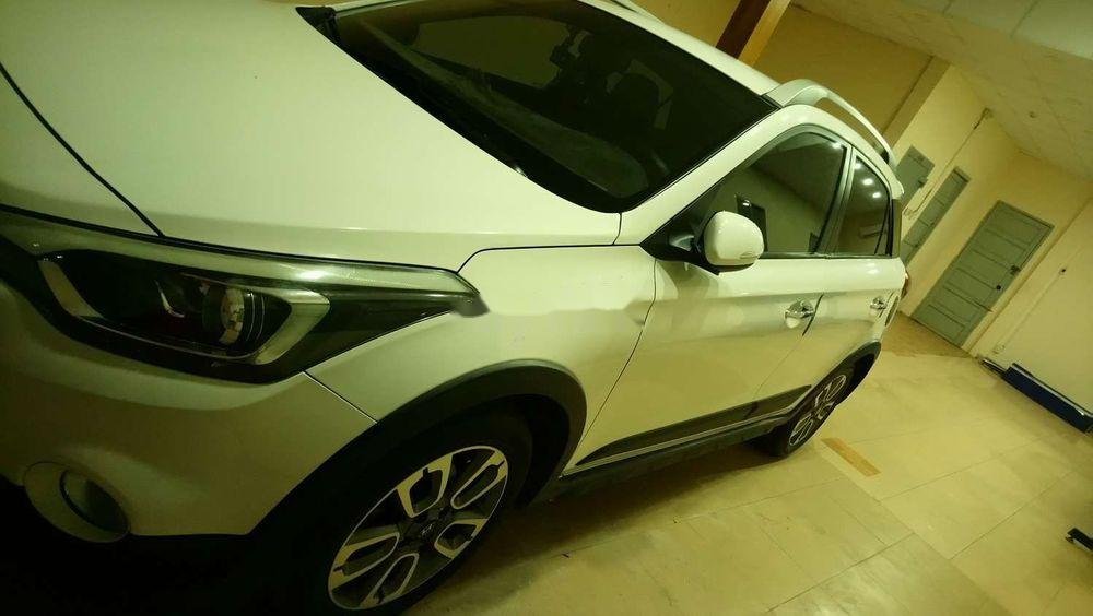 Hyundai i20 Active   2015 - Bán Hyundai i20 Active AT sản xuất năm 2015, nhập khẩu