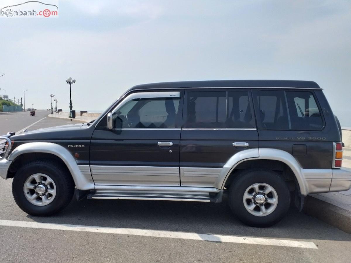 Mitsubishi Pajero 3.0 1998 - Bán Mitsubishi Pajero 3.0 đời 1998, màu xanh lam, nhập khẩu 