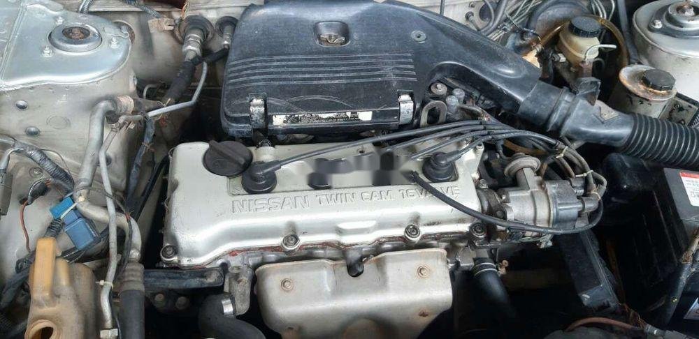 Nissan Sunny   1992 - Bán Nissan Sunny năm 1992, màu bạc, nhập khẩu