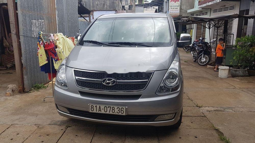 Hyundai Grand Starex 2015 - Bán ô tô Hyundai Grand Starex đời 2015, màu bạc, nhập khẩu chính chủ