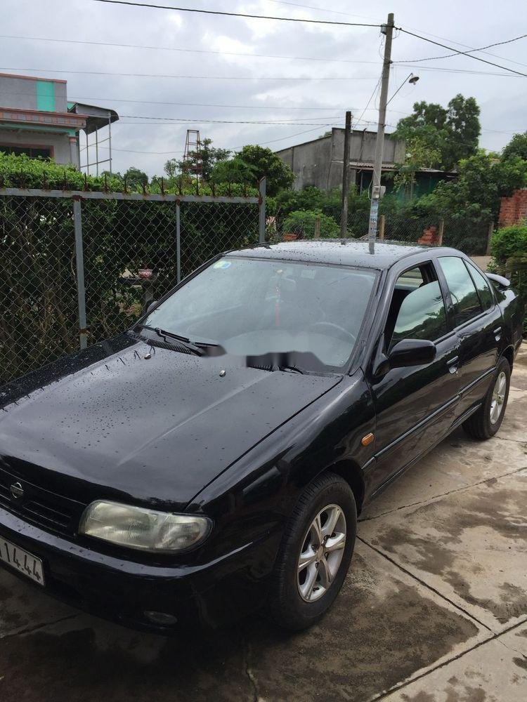 Nissan Primera 1993 - Bán Nissan Primera 1993, màu đen, xe nhập, 69tr