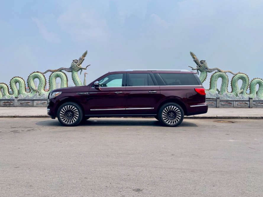 Lincoln Navigator Black Label L 2019 - Cần bán Lincoln Navigator Black Label L đời 2019, màu đỏ, xe nhập