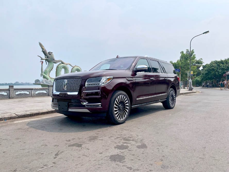 Lincoln Navigator Black Label L 2019 - Cần bán Lincoln Navigator Black Label L đời 2019, màu đỏ, xe nhập