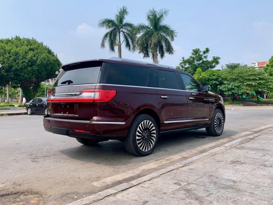 Lincoln Navigator Black Label L 2019 - Cần bán Lincoln Navigator Black Label L đời 2019, màu đỏ, xe nhập