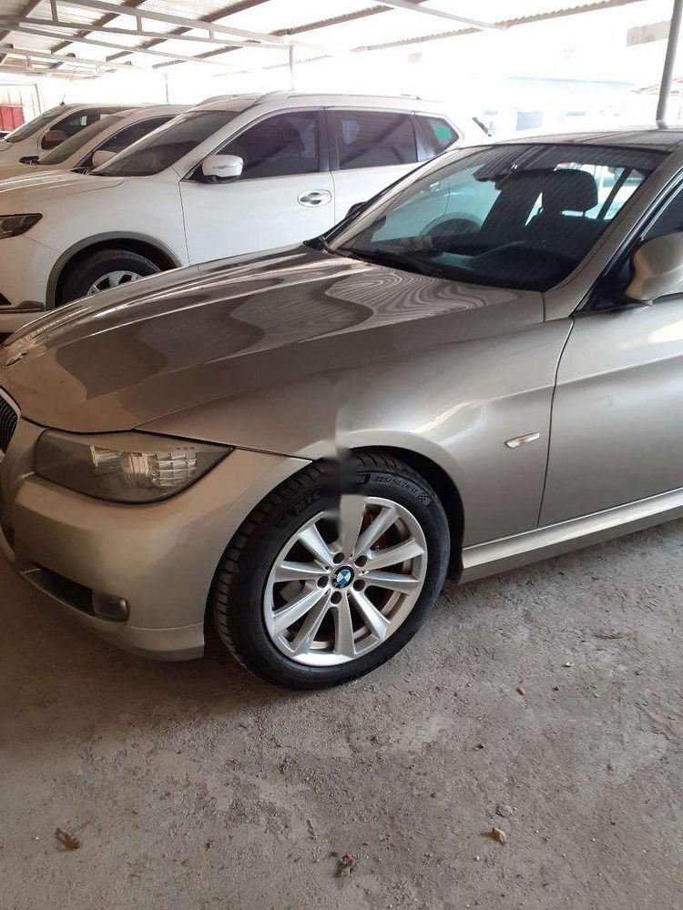 BMW 3 Series 320i 2010 - Chính chủ bán xe BMW 320i năm 2010, màu vàng cát, nhập khẩu