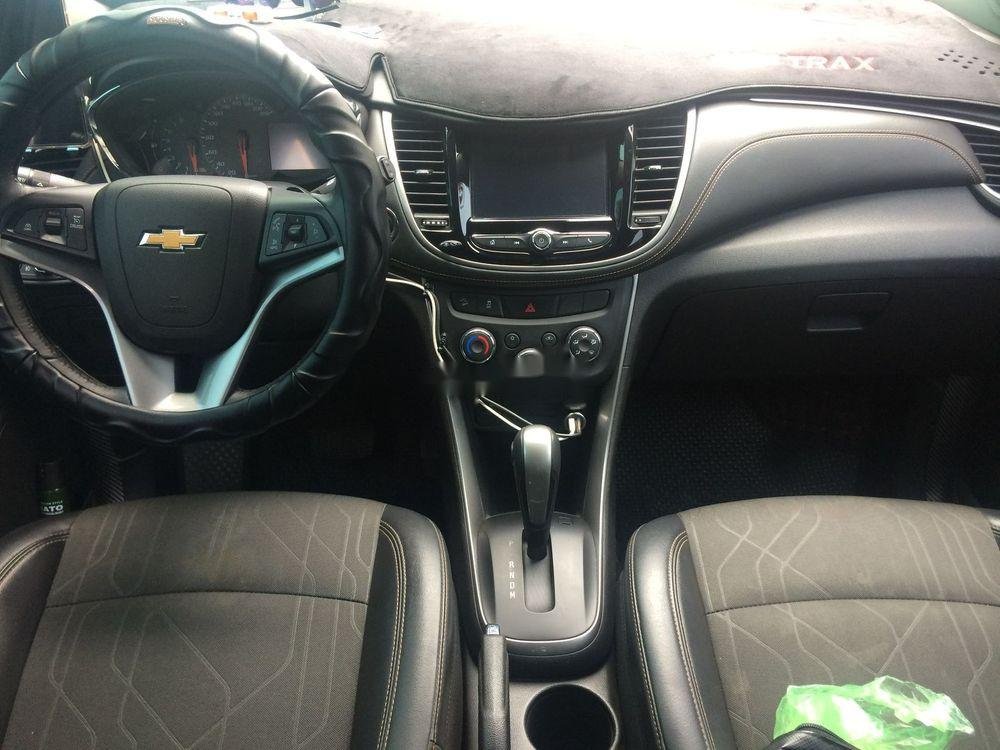 Chevrolet Trax 2017 - Bán Chevrolet Trax 2017, màu trắng, xe nhập số tự động, giá chỉ 620 triệu