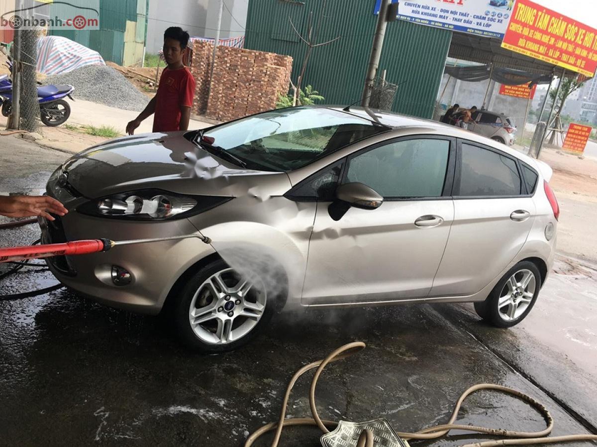 Ford Fiesta S 2011 - Bán Ford Fiesta S đời 2011, màu vàng