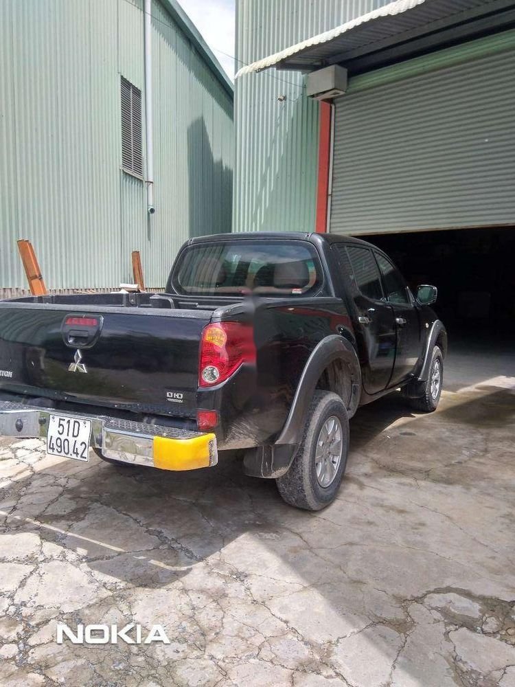 Mitsubishi Triton 2011 - Bán Mitsubishi Triton 2011, màu đen, nhập khẩu nguyên chiếc, xe gia đình