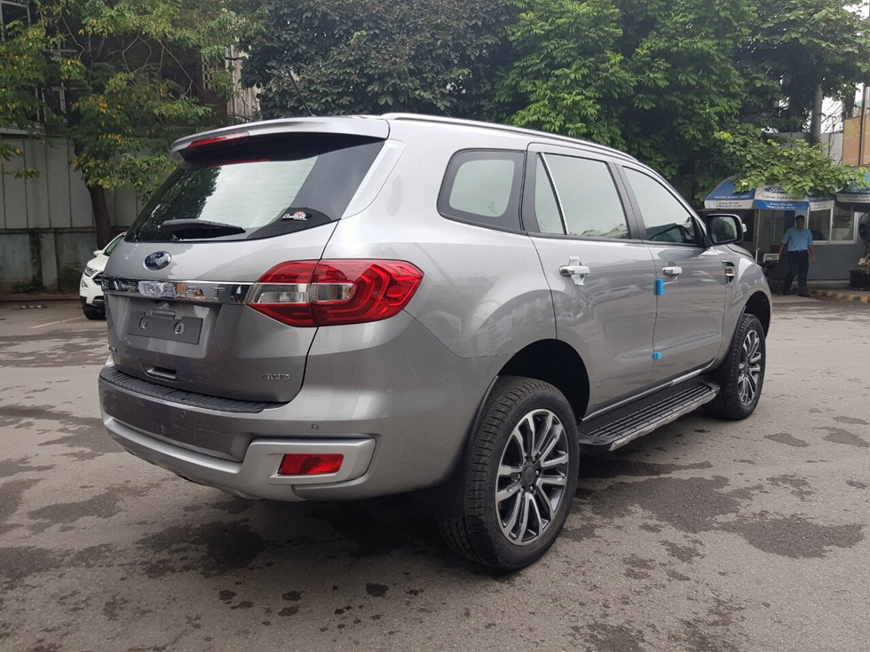 Ford Everest Titanium 4x4 AT 2019 - Cần bán xe Ford Everest Titanium 4x4 AT đời 2019, xe nhập ưu đãi lớn nhất trong năm