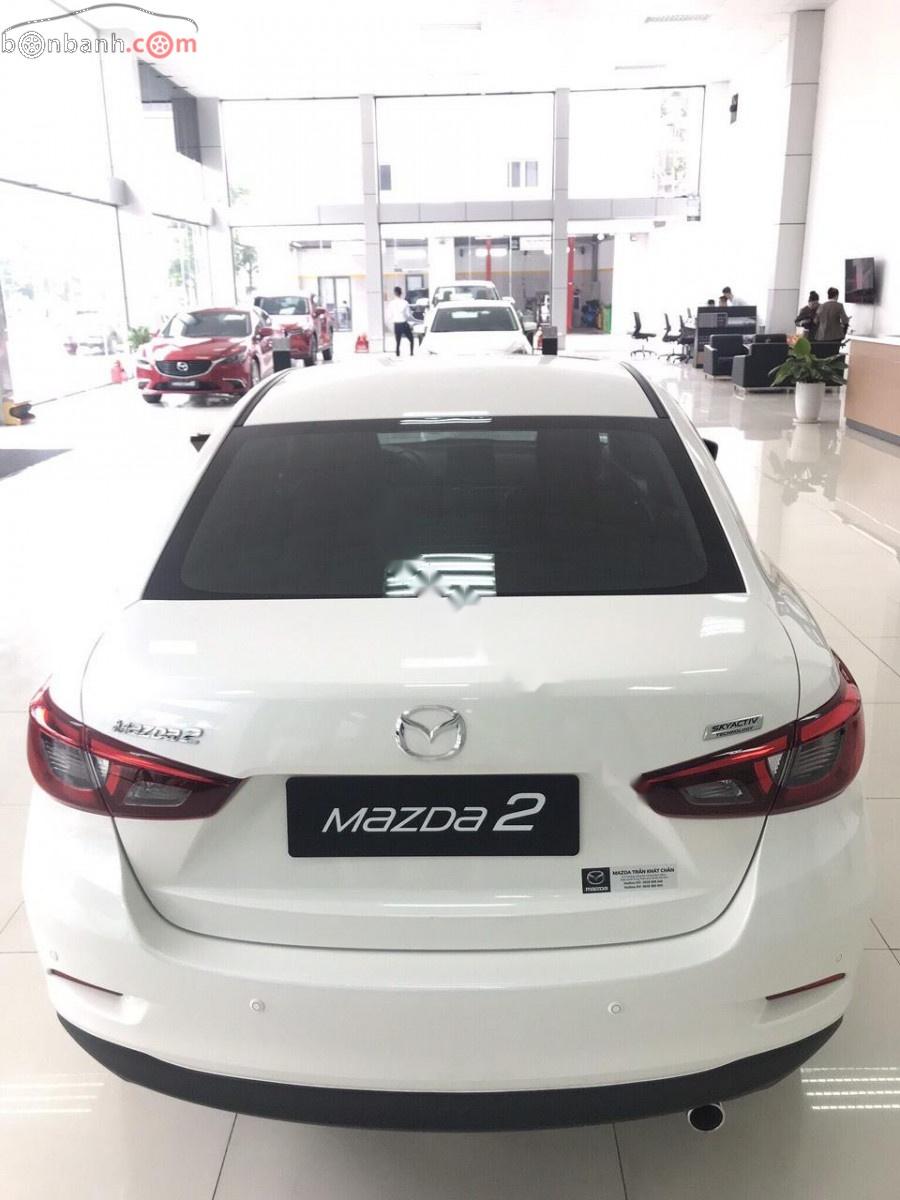 Mazda 2 2019 - Mazda Quảng Ngãi bán xe Mazda 2 đời 2019, màu trắng, nhập khẩu