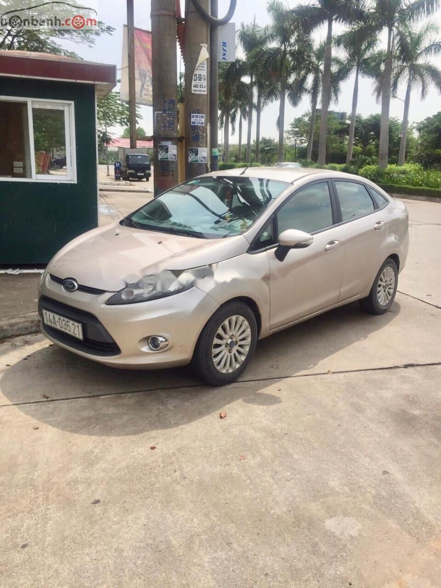 Ford Fiesta 2011 - Bán Ford Fiesta sản xuất 2011, màu vàng cát
