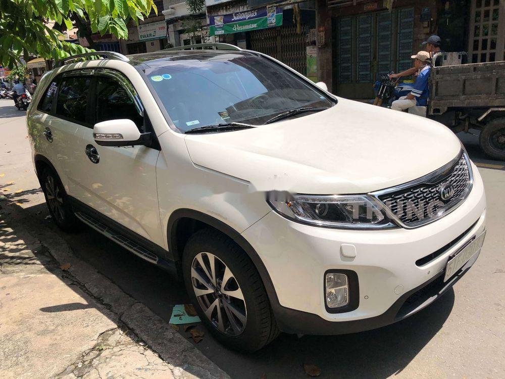 Kia Sorento  AT 2014 - Cần bán gấp Kia Sorento AT năm 2014, màu trắng chính chủ, giá 870tr