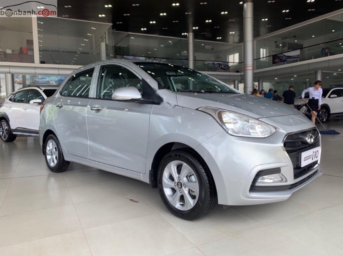 Hyundai Grand i10 2019 - Bán Hyundai Grand i10 1.2 AT năm sản xuất 2019, màu bạc, giá chỉ 415 triệu