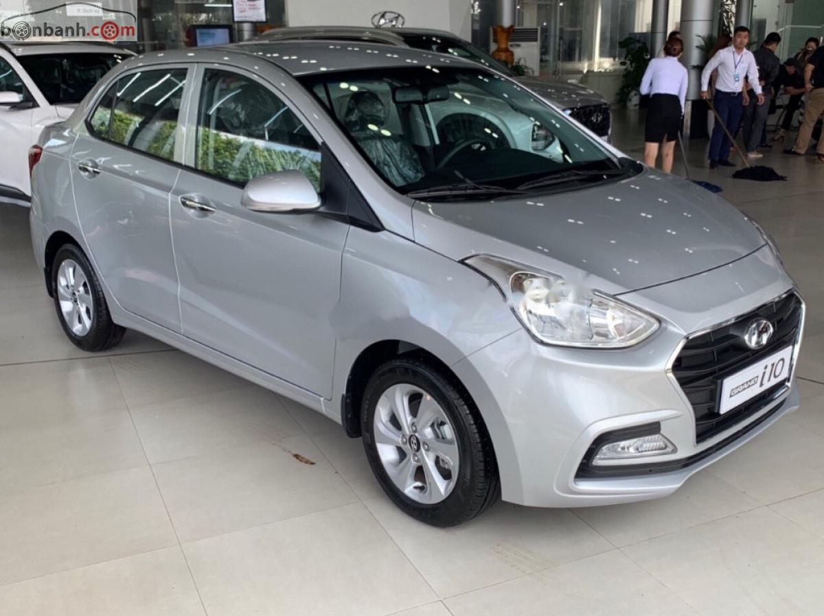 Hyundai Grand i10 2019 - Bán Hyundai Grand i10 1.2 AT năm sản xuất 2019, màu bạc, giá chỉ 415 triệu