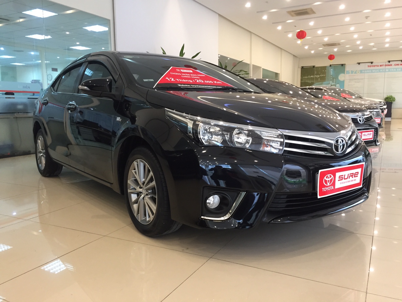 Toyota Corolla altis 2015 - Bán Toyota Corolla altis năm 2015, màu đen