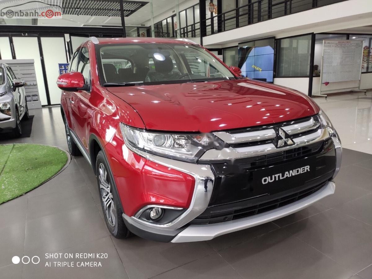 Mitsubishi Outlander   2019 - Bán xe Mitsubishi Outlander 2.0 Premium sản xuất năm 2019, màu đỏ