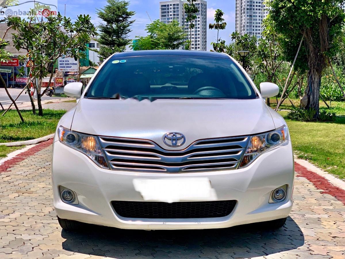 Toyota Venza 2009 - Cần bán gấp Toyota Venza năm sản xuất 2009, màu trắng, xe nhập