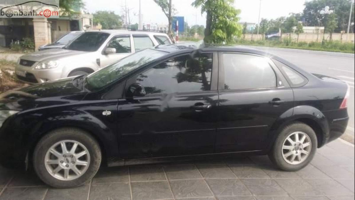 Ford Focus 2006 - Cần bán lại xe Ford Focus 2006, màu đen, nhập khẩu, 199 triệu