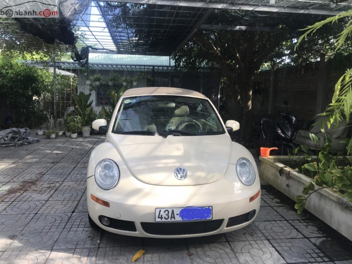 Volkswagen New Beetle 2.5 AT 2005 - Bán ô tô Volkswagen New Beetle 2.5 AT năm sản xuất 2005, màu kem (be), xe nhập  