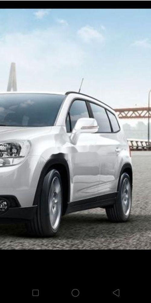 Chevrolet Orlando 2017 - Bán xe Chevrolet Orlando sản xuất năm 2017, màu trắng, nhập khẩu, giá tốt