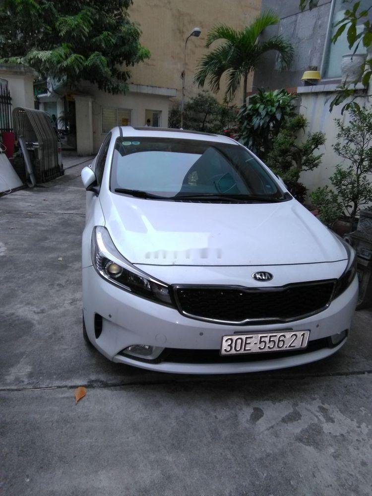 Kia Cerato 2016 - Cần bán Kia Cerato sản xuất năm 2016, màu trắng chính chủ