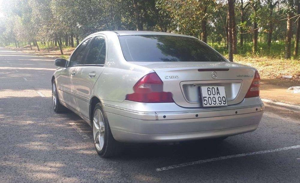 Mercedes-Benz C class C180 2004 - Bán Mercedes C180 đời 2004, màu bạc, nhập khẩu nguyên chiếc, biển Vip