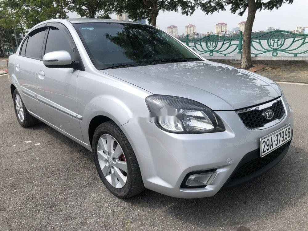 Kia Rio  MT 2012 - Cần bán lại xe Kia Rio MT sản xuất 2012, màu bạc, nhập khẩu Hàn Quốc chính chủ 