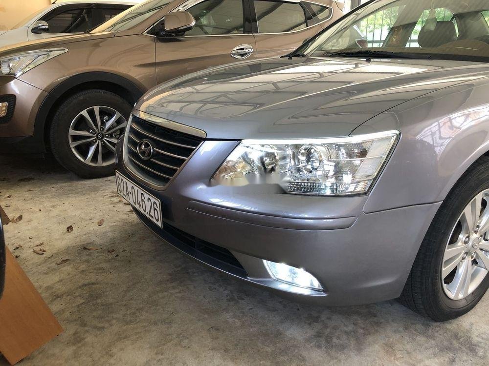 Hyundai Sonata 2009 - Cần bán gấp Hyundai Sonata năm 2009, nhập khẩu