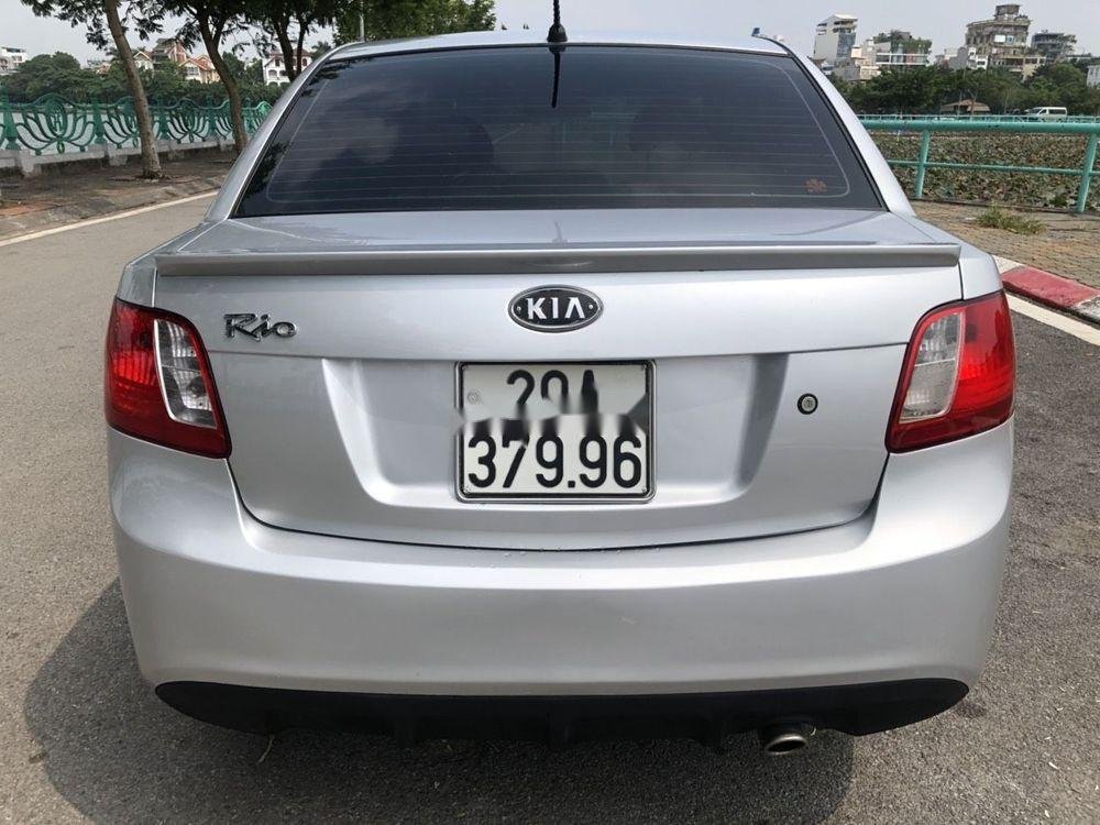 Kia Rio  MT 2012 - Cần bán lại xe Kia Rio MT sản xuất 2012, màu bạc, nhập khẩu Hàn Quốc chính chủ 