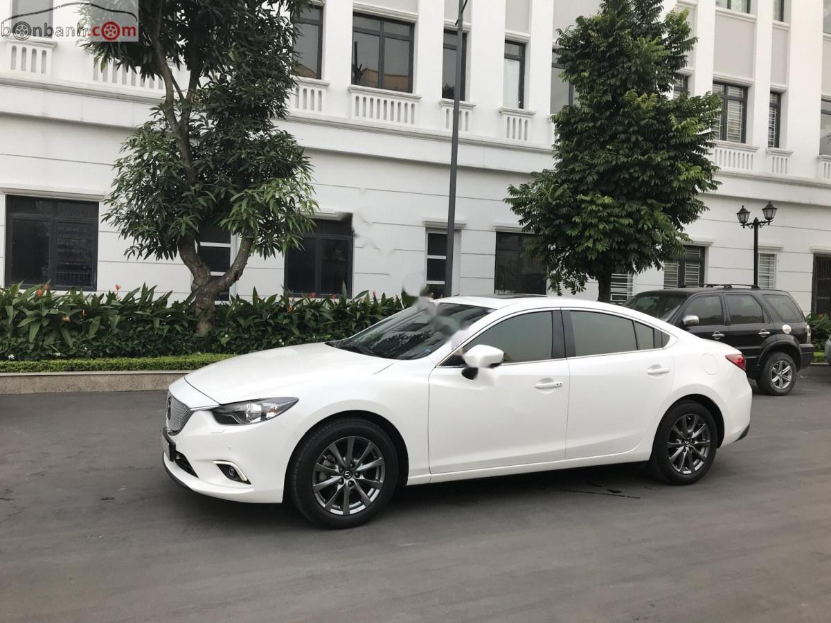 Mazda 6   2017 - Bán Mazda 6 2.0L đời 2017, màu trắng, chính chủ  