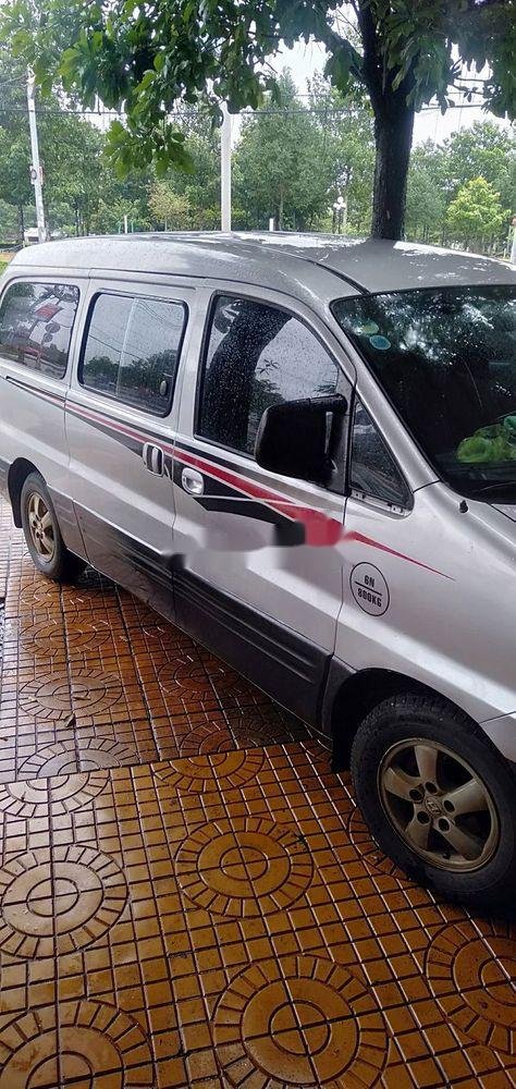 Hyundai Grand Starex AT 2005 - Cần bán gấp Hyundai Grand Starex AT đời 2005 giá cạnh tranh