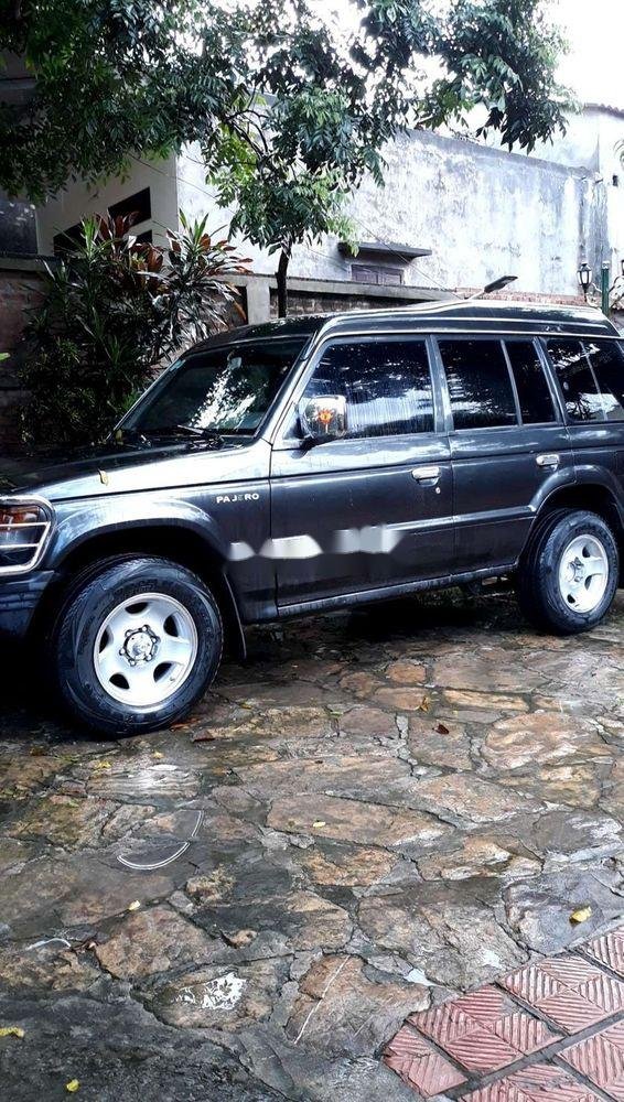 Mitsubishi Pajero 1995 - Bán Mitsubishi Pajero đời 1995, màu đen, xe nhập, giá tốt