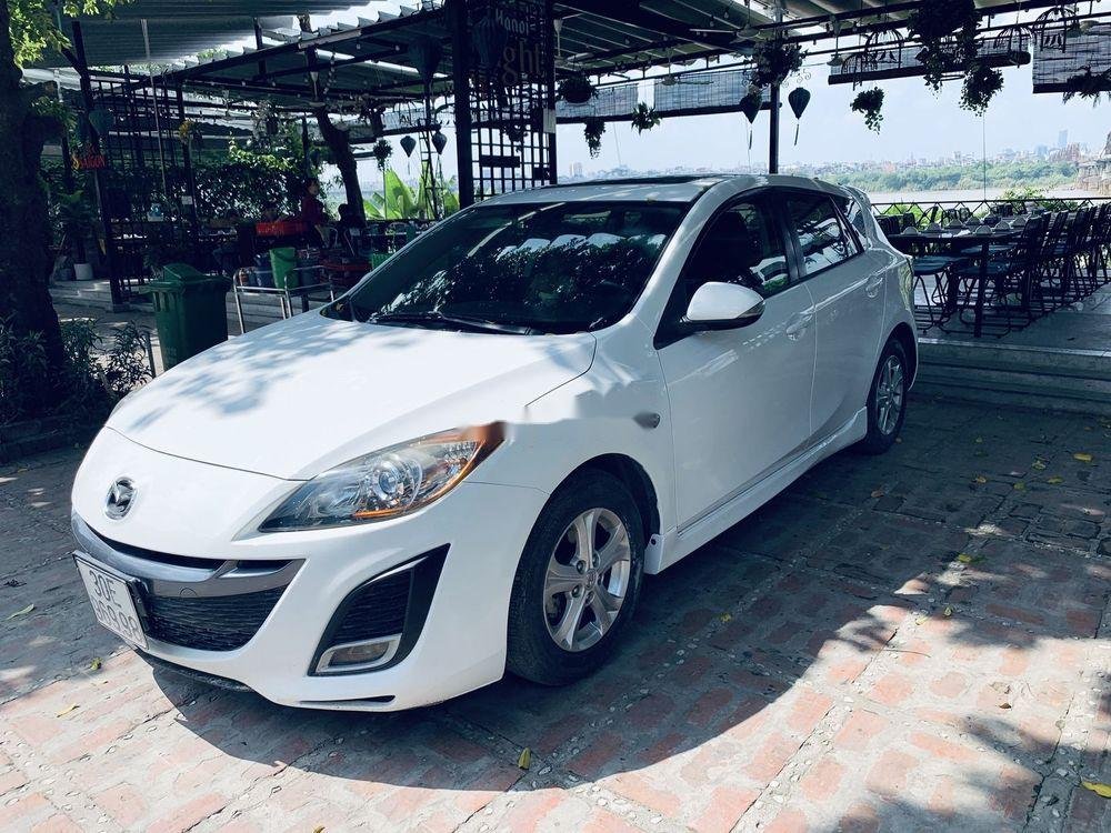 Mazda 3    2010 - Bán ô tô Mazda 3 năm 2010, màu trắng, 415 triệu