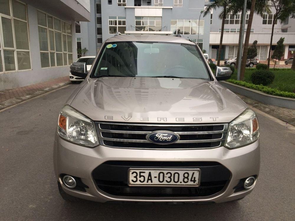 Ford Everest 2013 - Bán ô tô Ford Everest đời 2013, chính chủ