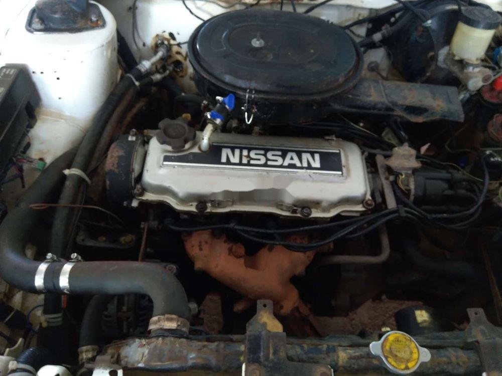 Nissan Bluebird 1985 - Bán Nissan Bluebird đời 1985, màu trắng, nhập khẩu, giá chỉ 35 triệu