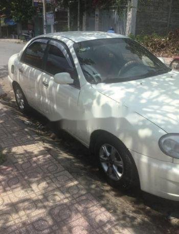 Daewoo Lanos MT 2001 - Cần bán gấp Daewoo Lanos MT sản xuất 2001 số sàn, giá chỉ 72 triệu