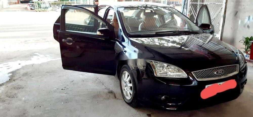 Ford Focus 2007 - Cần bán xe Ford Focus đời 2007, màu đen, nhập khẩu số sàn, giá tốt