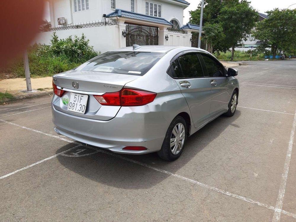 Honda City 2016 - Bán xe Honda City đời 2016, màu bạc, xe nhập